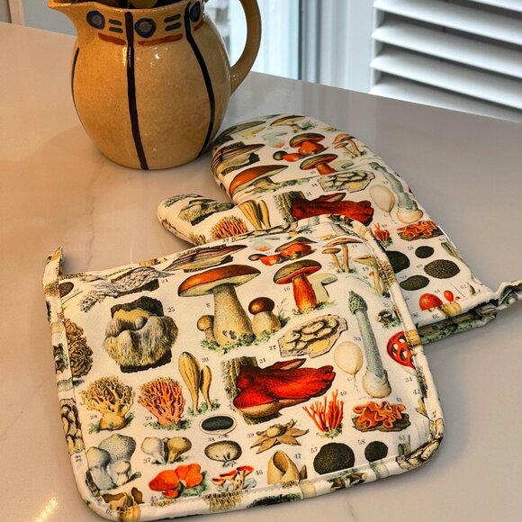Classic Botanical Mushroom Oven Mitt and Pot Holder-NEW - Picture 7 of 14
